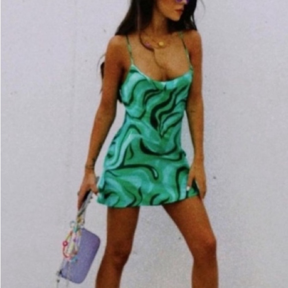 Viral Princess Polly Green Swirl slip mini dress PERFECT SZ 4